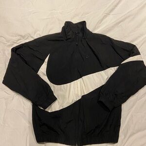Nike Men's Black and White Windbreaker